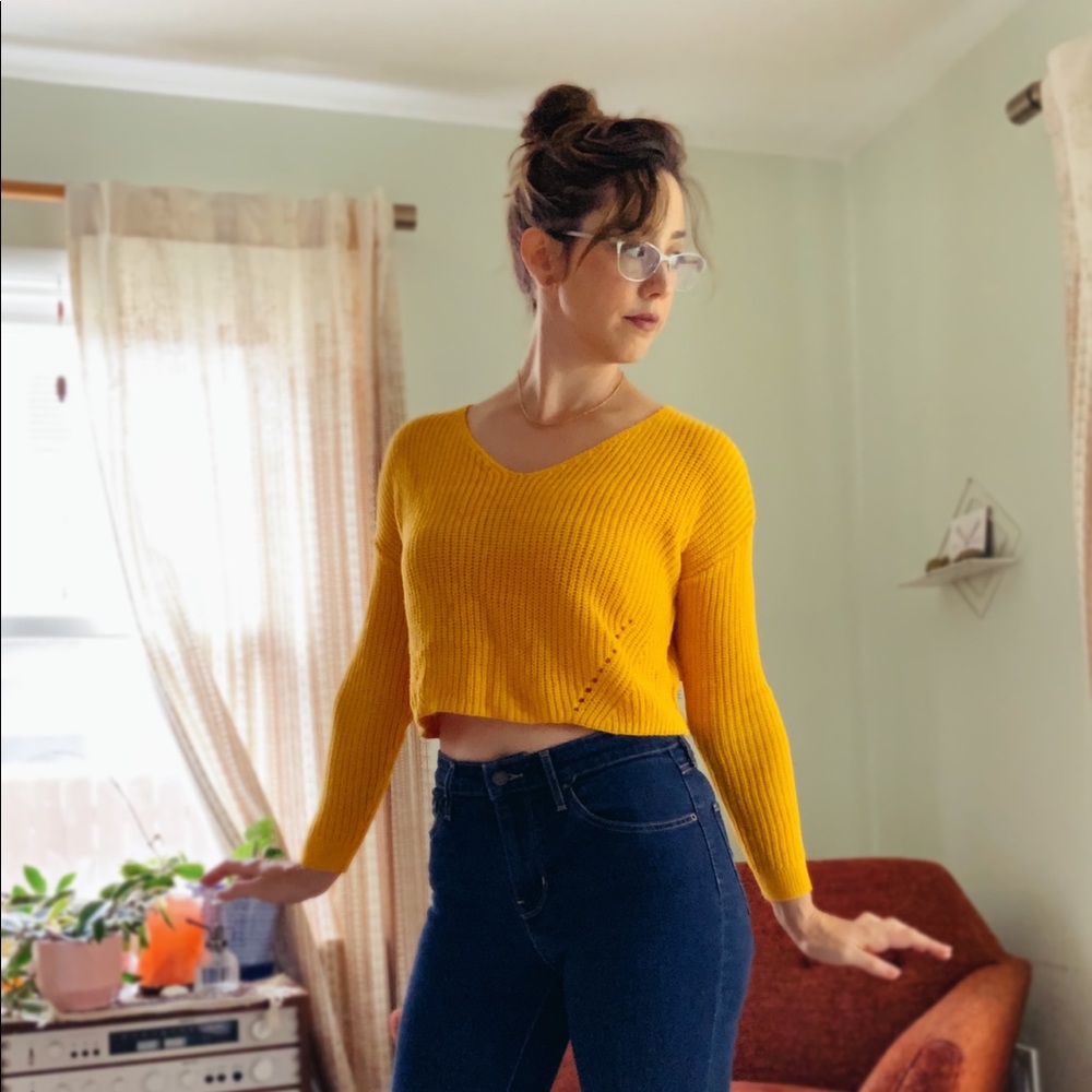 Cropped sweater